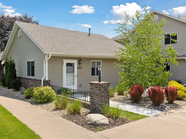 1513 Creek Meadows Dr NW, Minneapolis, MN 55433