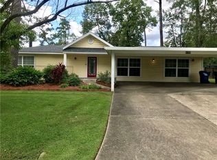 100 Lauren Ln, Sulphur, LA 70663