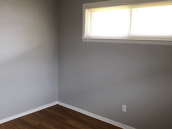 3rd image of 26 Lanyard Ave