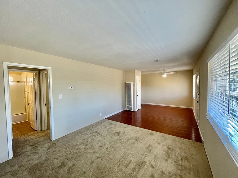 466 N Fair Oaks Avenue — Photo 12