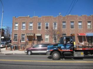 5529 Metropolitan Ave, Flushing, NY 11385