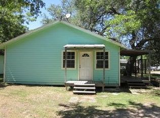 513 E Smith St, Brazoria, TX 77422