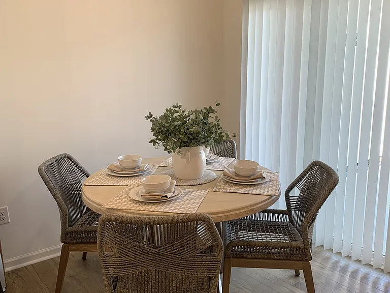 238 Banbury Dr — Photo 10