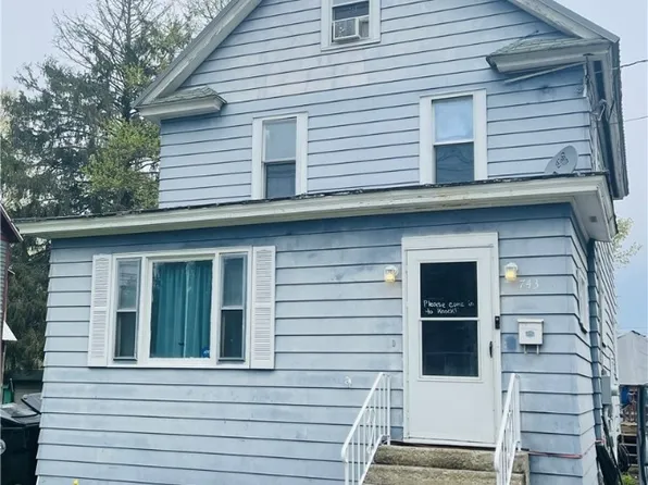 743 E Main St, Corry, PA 16407