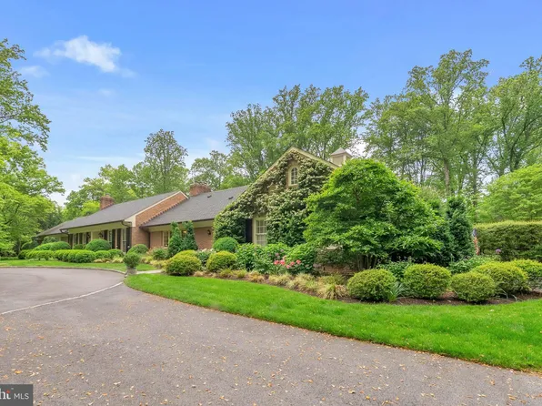 10900 Pleasant Hill Dr, Potomac, MD 20854