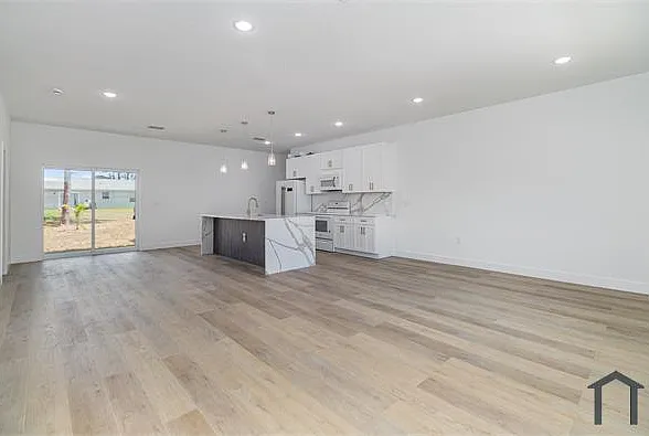 435 Goldsmith Ave — Photo 10