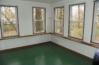 5th image of 9758 S Vanderpoel Ave