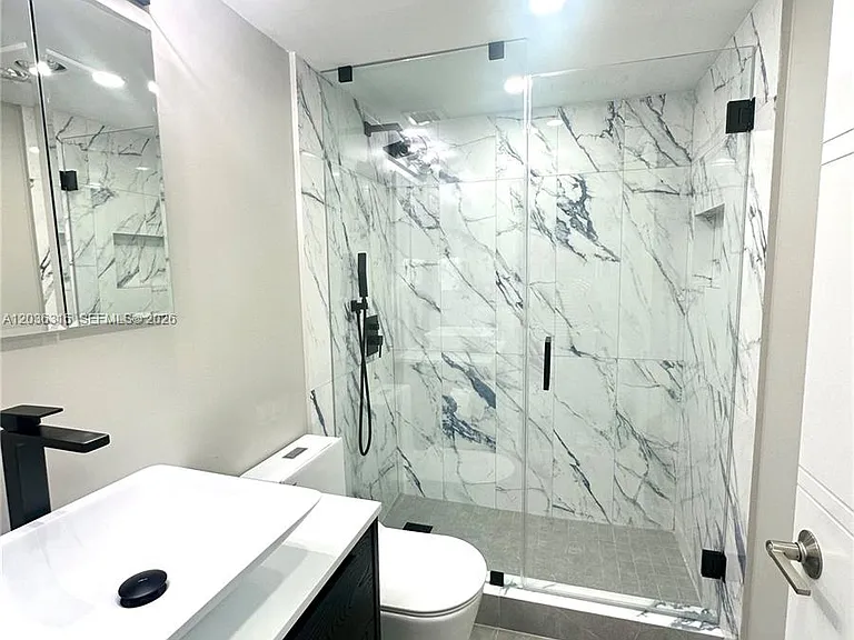 1980 S Ocean Dr #8D — Photo 30