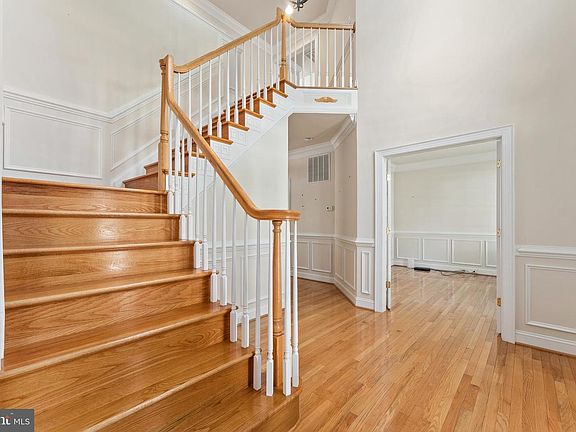 5th image of 16505 Murray Pl