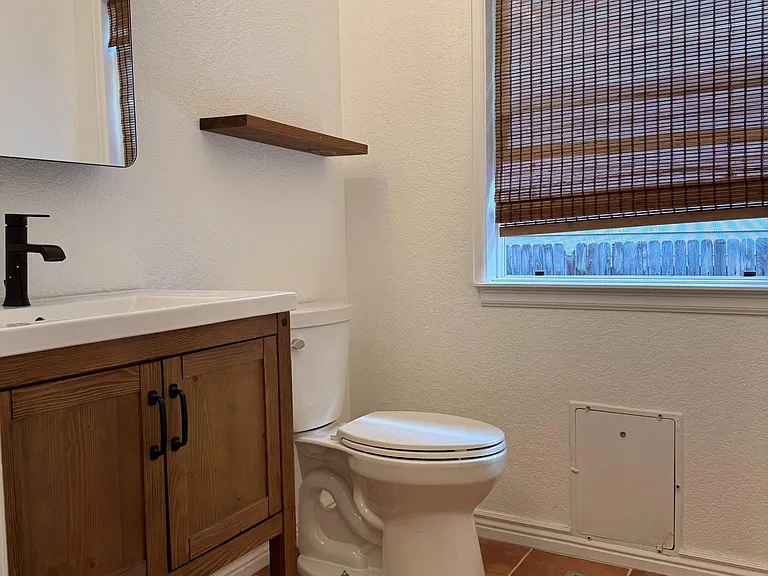 1408 Orchid Ct — Photo 9