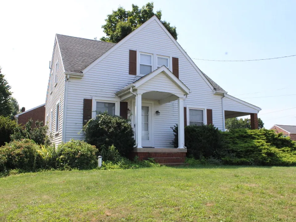 129 Loucks St