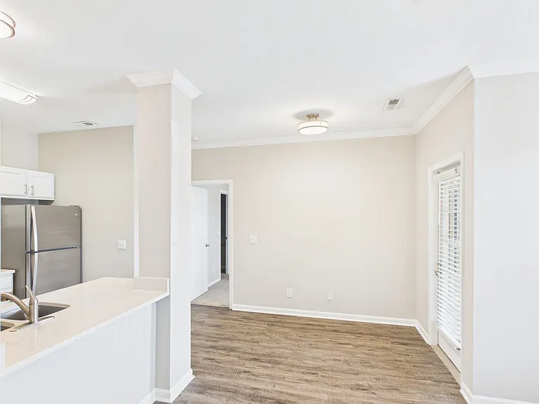 Elevate on Main — Photo 18