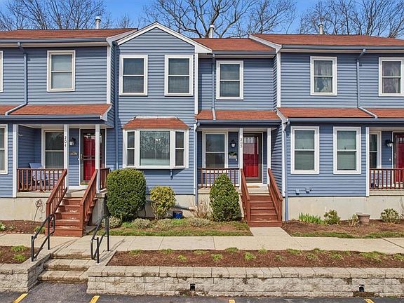 2nd image of 200 Heroux Blvd Unit 205