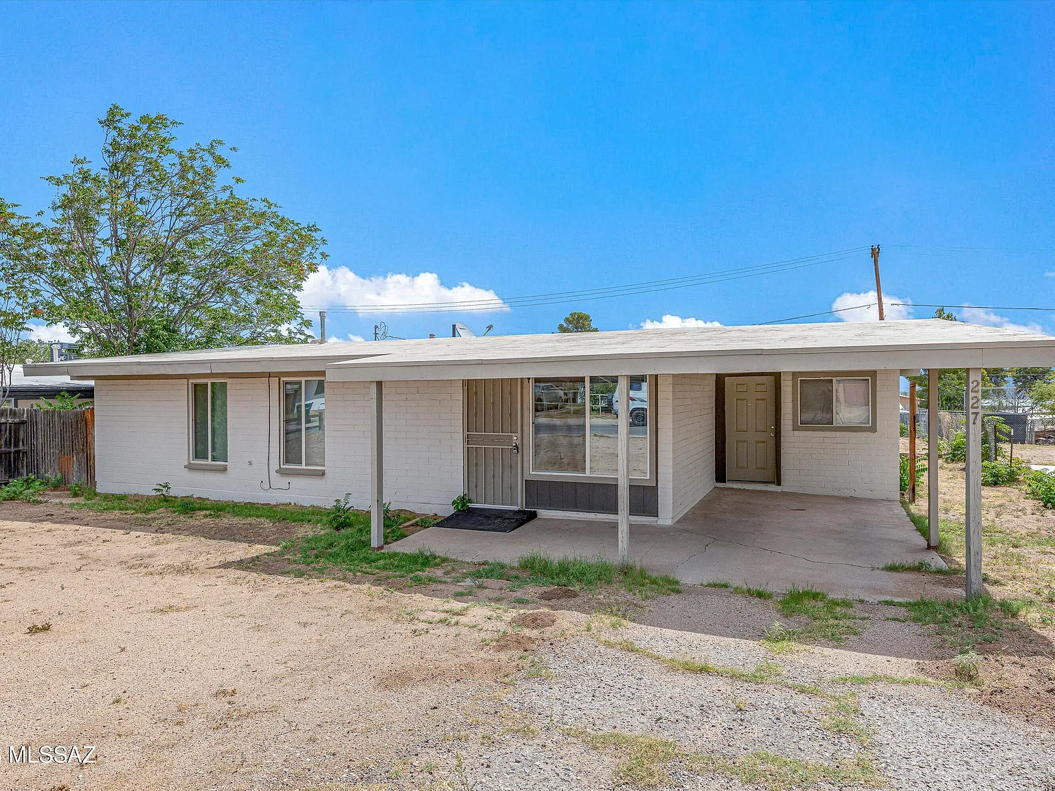 3 bed, 1.0 bath, 1053 sqft, $1,250 — Photo 2