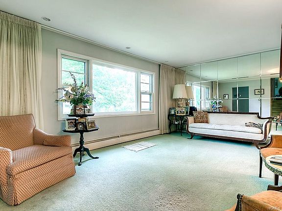 3rd image of 52 Fairlawn Ave