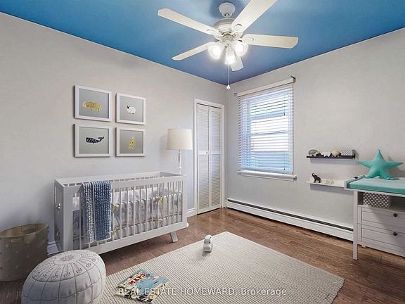 5th image of 1063 Warden Ave