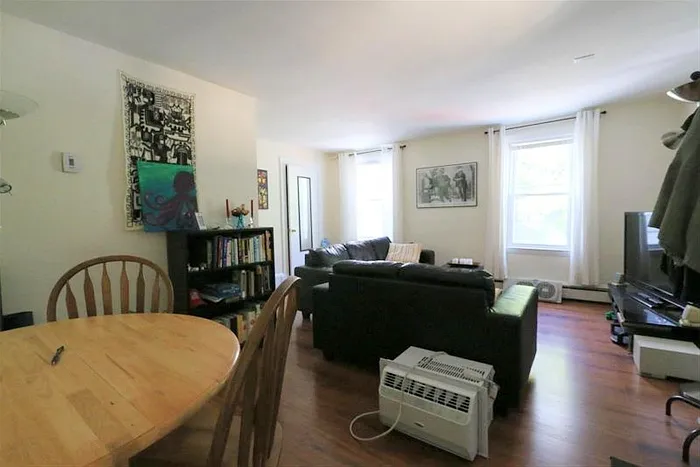 Building Photo - 400 Franklin St #6