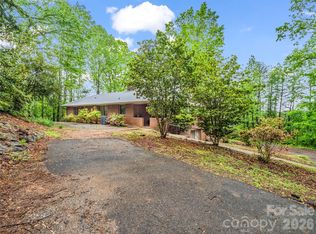 200 Little Wings Mountain Rd, Columbus, NC 28722