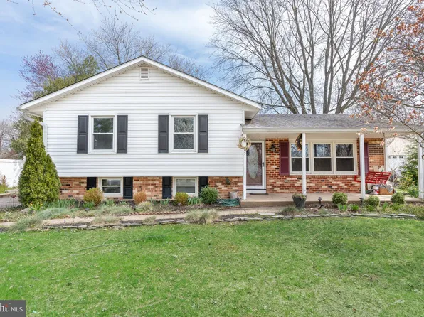 283 Campfield Rd, Newark, DE 19713
