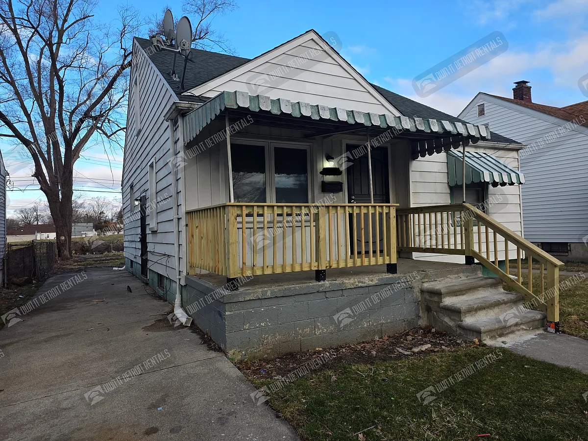 Building Photo - 12217 Plainview Ave