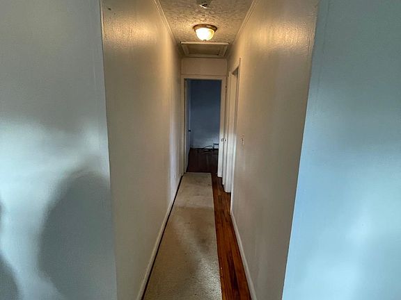 2nd image of 723 California Ave #2