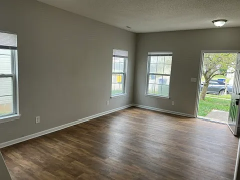 10339 Kensil St - 1 — Photo 3