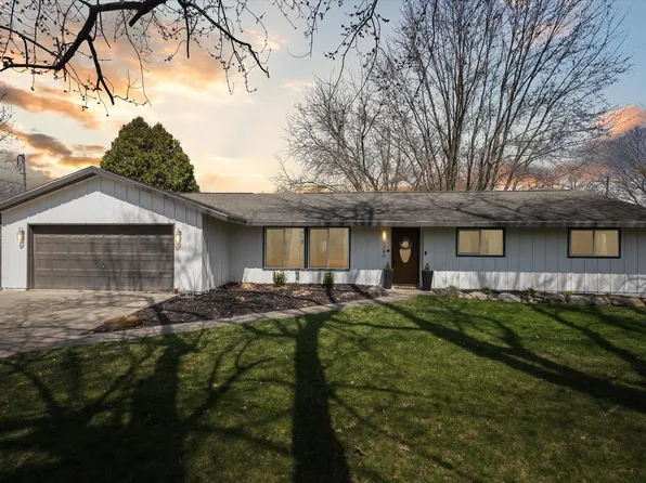 9240 Cady Rd, Jackson, MI 49201