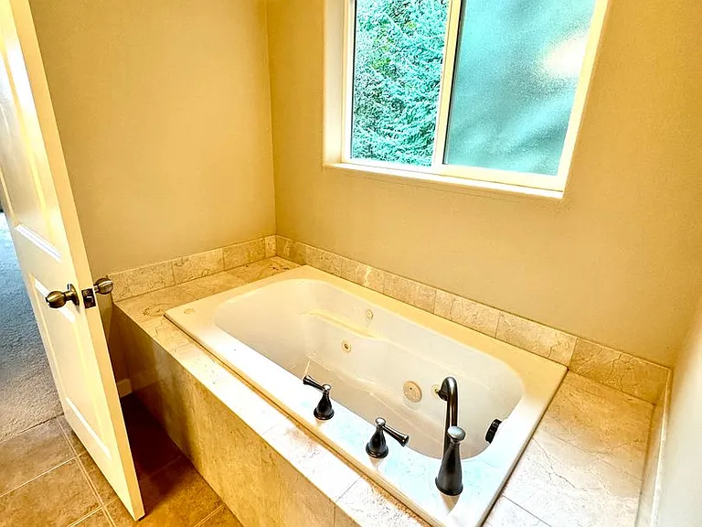 9500 SW Diamond View Way — Photo 44