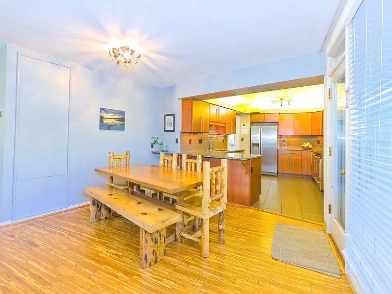 1027 W 29th Ave — Photo 31