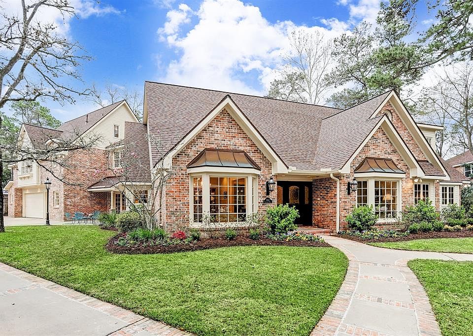 1st image of 302 Fawnlake Dr