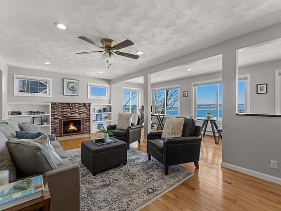 3rd image of 129-129A Wilson Rd