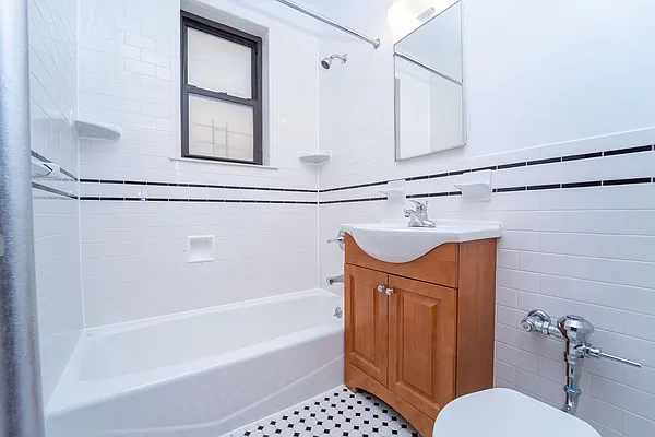 Rented by Modern Spaces | media 16