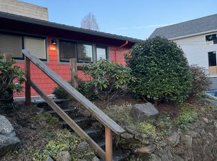 1611 SE Reedway St #1, Portland, OR 97202