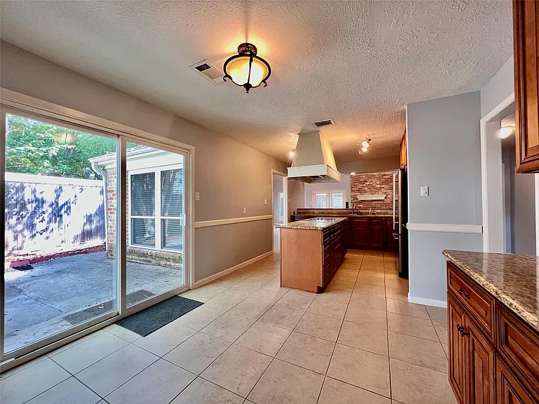 11407 Briar Rose Dr — Photo 11