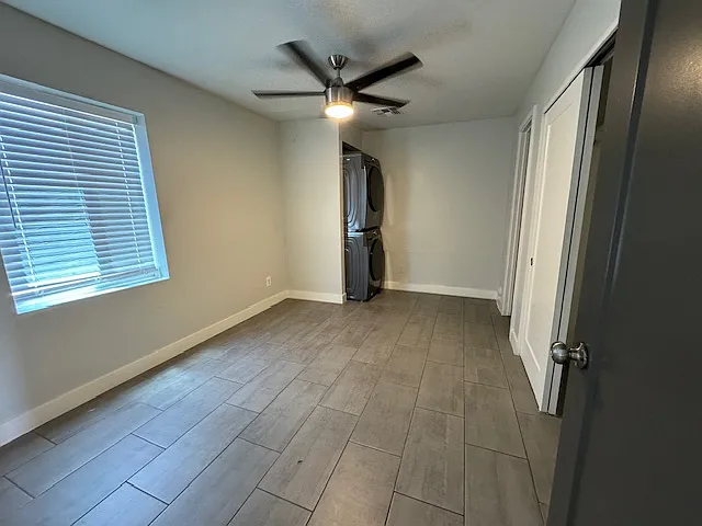 646 N 10th Ave #B11 — Photo 6