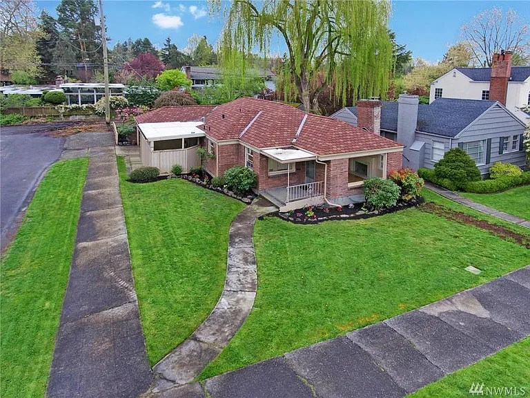 2301 McGilvra Blvd E — Photo 14