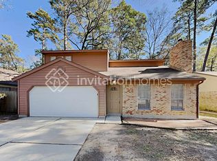 27 S White Pebble Ct, Spring, TX 77380