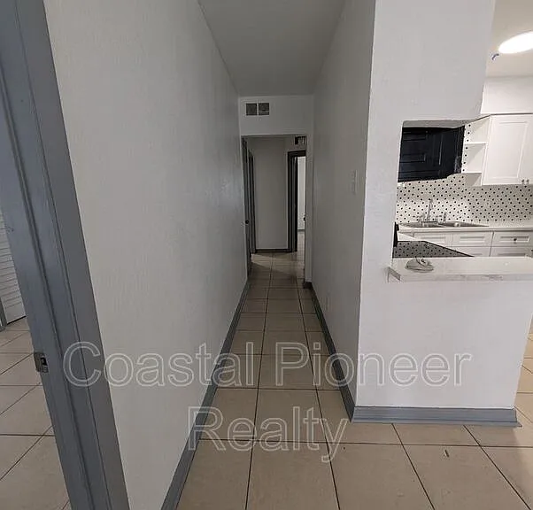 3721 N Whittier St — Photo 23