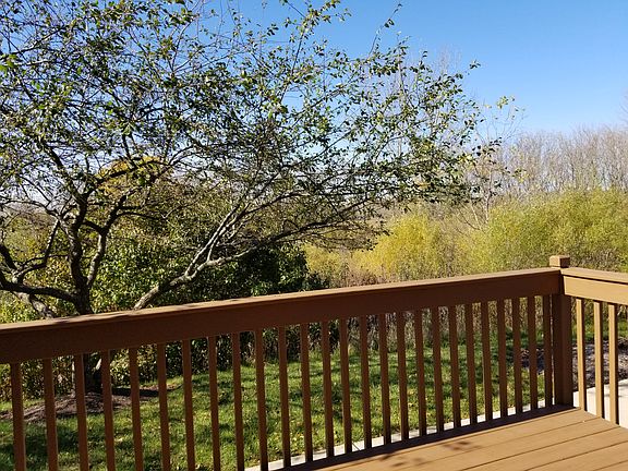4th image of 411 Village Creek Dr