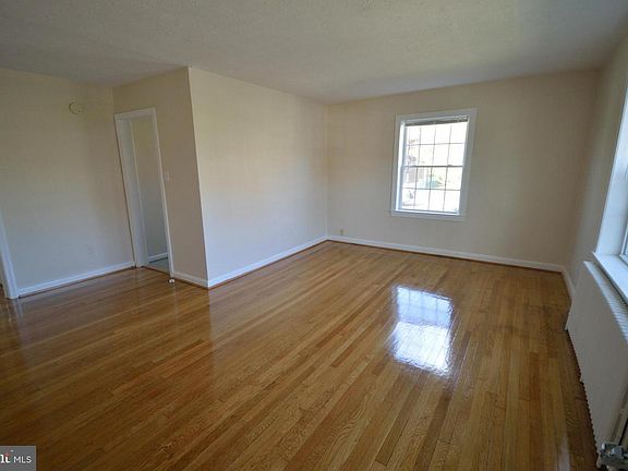 3rd image of 2024 5th St S APT 3