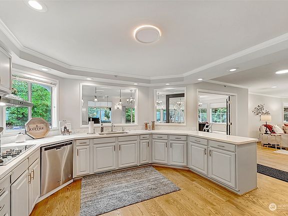 5th image of 13218 206th Avenue NE
