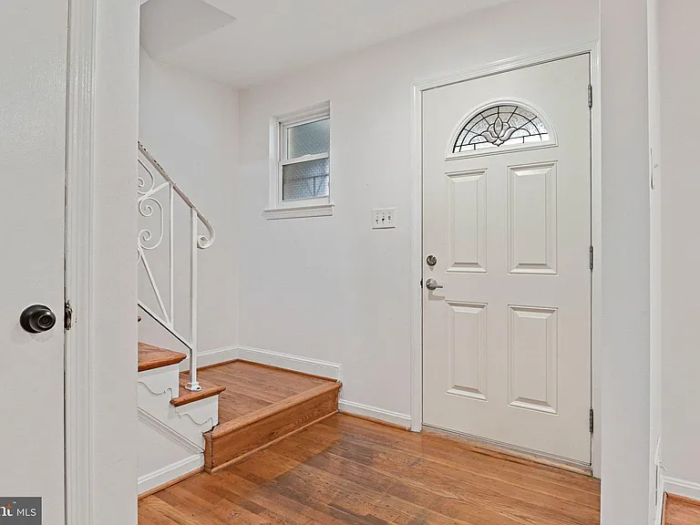 8701 Parliament Dr — Photo 5