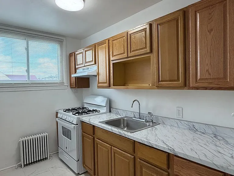 7925 Cedarbrook Avenue — Photo 18