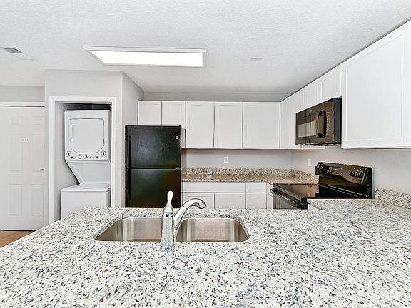 4th image of 7503 Atlantis Way #B207