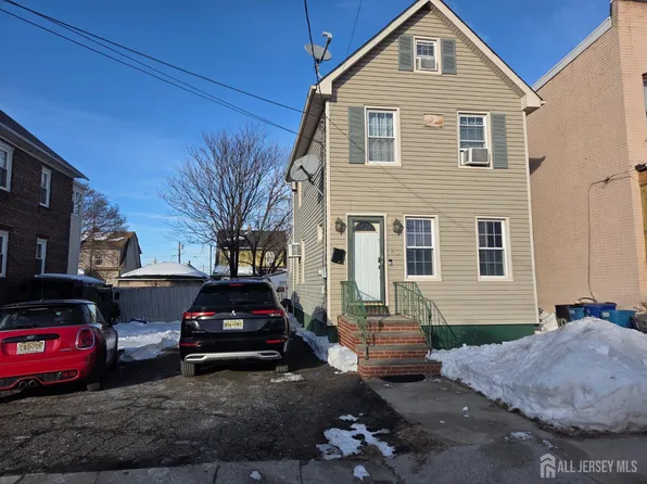 20 Lincoln Ave, Carteret, NJ 07008