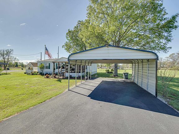 3rd image of 1179 Loflin Rd
