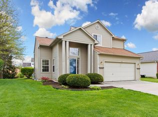 424 Lockmead Dr, Pataskala, OH 43062