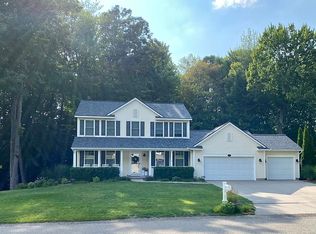 18611 Woodduck Dr, Spring Lake, MI 49456