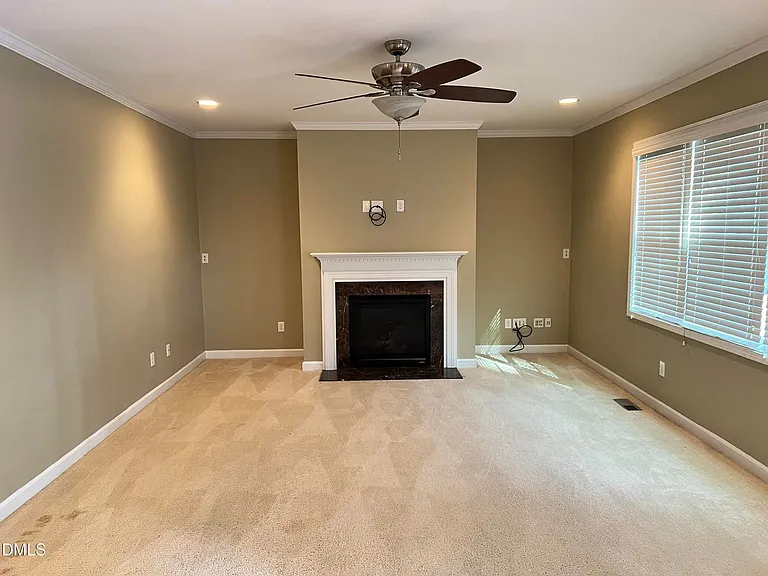 936 Bentbury Way — Photo 9
