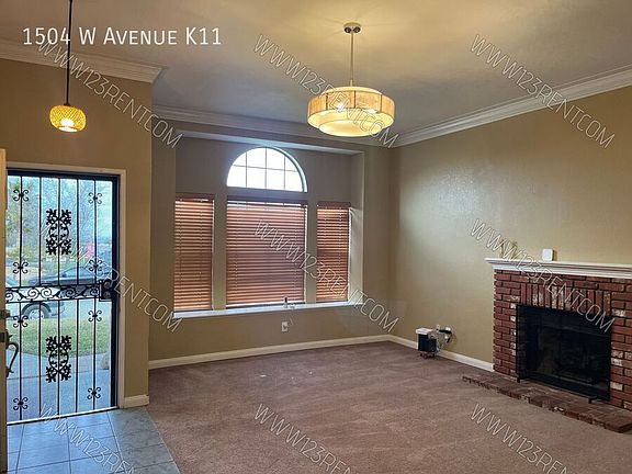 4th image of 1504 W Avenue K11